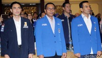 (Kiri ke kanan) Kader muda PAN Zumi Zola, Wakil Ketua Umum PAN Totok Daryanto, dan Ketua DPP PAN Teguh Juwarno hadir dalam Rapimnas.