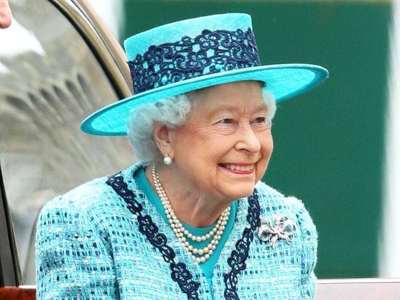 LONDON, ENGLAND - MARCH 17:  Queen Elizabeth II accompanied by  Prince Philip, Duke of Edinburgh, officially opens the Land of the Lions exhibit at London Zoo on March 17, 2016 in London, England. The enclosure will be opened by the Queen and is modelled on the village Sasan Gir in Gujarat, India, where lions and villagers live side by side. It is five times the size of the previous enclosure and facilitates for a breeding group of endangered Asiatic lions, of which only several hundred remain in the wild. (Photo by Arthur Edwards - WPA Pool/Getty Images)
