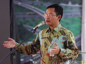 Pemprov DKI Bakal Bebaskan Lahan 300 Meter untuk Normalisasi Sungai