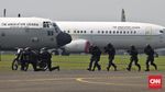 Atraksi Akrobatik Pesawat di HUT TNI AU Ke-70