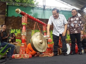 Rizal Ramli Buka Meriahnya Festival Sego Cawuk di Banyuwangi