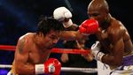 Manny Pacquiao Kalahkan Timothy Bradley