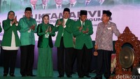 JK menutup Muktamar VIII Islah PPP.