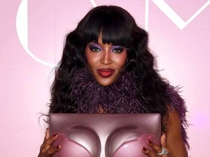 Naomi Campbell Rilis Buku dengan Bentuk Payudaranya Seharga Rp 22 Juta