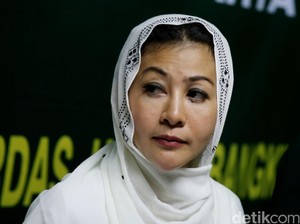 Asal Mula Hasnaeni Moein Dijuluki Wanita Emas