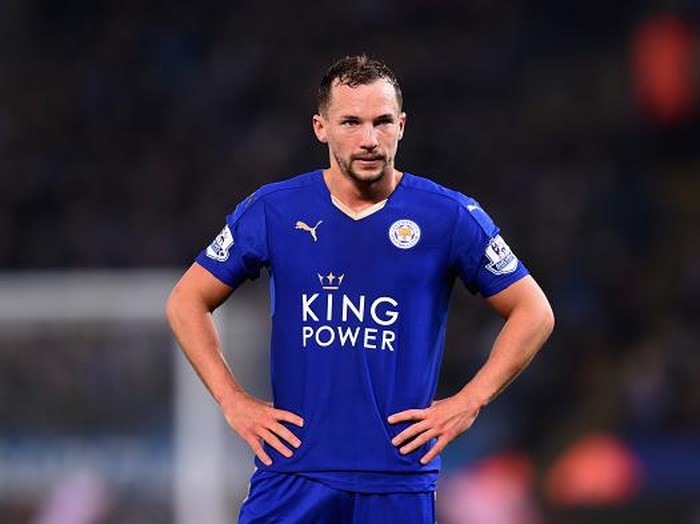 LEICESTER, ENGLAND - MARCH 14:  Danny Drinkwater of Leicester City looks on during the Barclays Premier League match between Leicester City and Newcastle United at The King Power Stadium on March 14, 2016 in Leicester, England.  (Photo by Michael Regan/Getty Images)