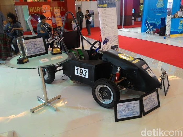 Mahasiswa Universitas Pasundan Berniat Buat Mobil Wisata Bertenaga Listrik