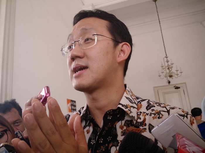 Sunny Akhirnya Muncul di Balai Kota DKI, Bicara Soal Pencegahan KPK