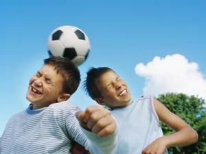 Pengertian, Teknik Dasar, dan Tujuan Permainan Sepak Bola