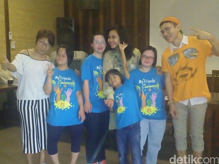 Jangan Mem-bully Anak dengan Down Syndrome!