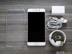 Unboxing Oppo F1 Plus