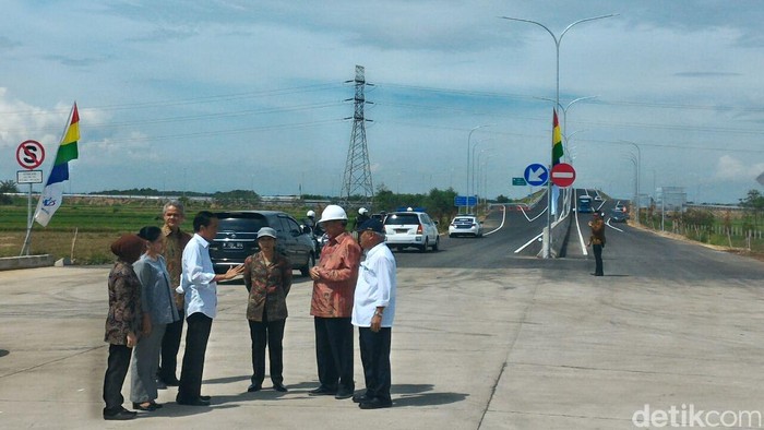 Jokowi: Proyek Tol Batang-Semarang Dimulai Lagi Mei