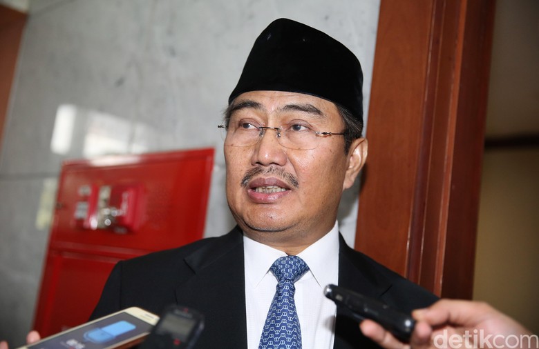 Ketum ICMI Jimly: Tak Mungkin Melarang Google dan Youtube, Hanya Perlu Filter Ketum ICMI Jimly: Tak Mungkin Melarang Google dan Youtube, Hanya Perlu Filter