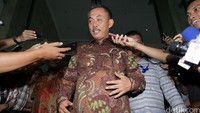Dia mengaku ditanya penyidik sekitar 8 pertanyaan.