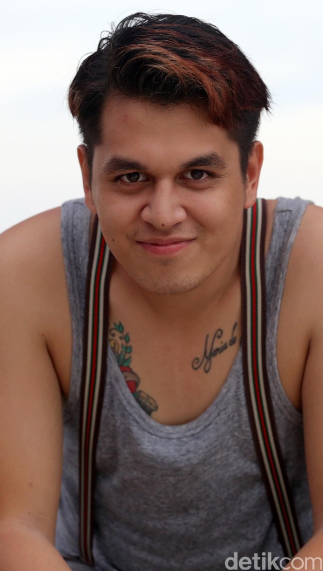 Selain Aliando, sinetron Ganteng Ganteng Serigala juga mempopulerkan nama Kevin Julio yang juga tak kalah tampan. Kevin kini tak hanya terjun ke dunia akting tapi juga tarik suara dan presenter. Foto: Asep Syaifullah