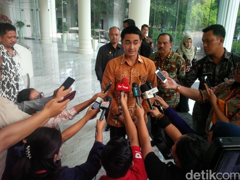 Zumi Zola Tegaskan Penyusunan APBD Jambi Sesuai Prosedur Zumi Zola Tegaskan Penyusunan APBD Jambi Sesuai Prosedur