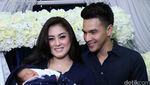 Kebahagiaan Jonathan Frizzy dan Istri Sambut Anak Ketiga