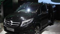 Mercedes-Benz V-Class dengan Rp 700-an. Foto: Dadan Kuswaraharja
