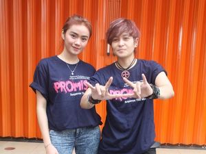 Bentuk Black Champagne, Mita The Virgin Kerap di-Bully