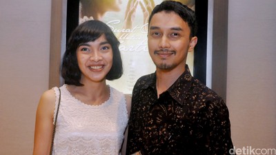 Tika Bravani Gandeng Dimas Aditya di Premiere Surat Cinta untuk Kartini