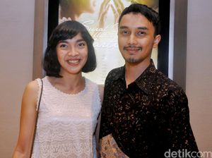 Ada Reza Rahadian di Kisah Cinta Tika Bravani dan Dimas Aditya