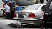 Ada ratusan kendaraan di gudang terbuka Rupbasan. Mulai dari kendaraan roda empat hingga kendaraan seperti truk molen.