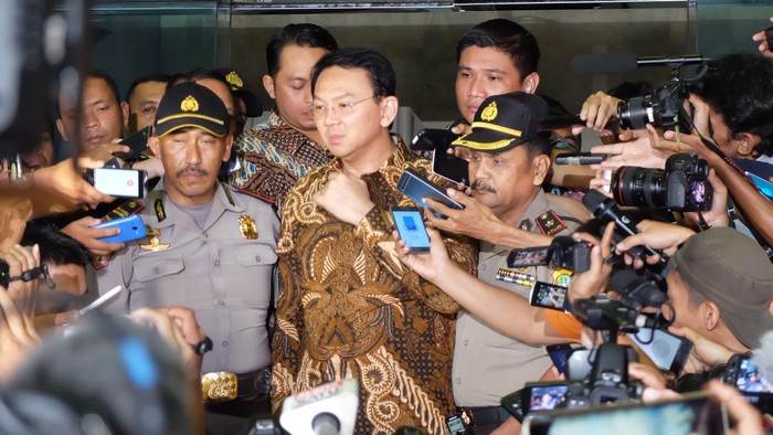Diperiksa KPK, Ahok Dicecar 50 Pertanyaan Soal Sumber Waras