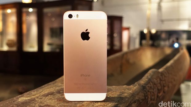 Review iPhone SE