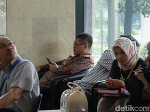 KPK Periksa Wakil Ketua Komisi V DPR Yudi Widiana terkait Kasus Damayanti
