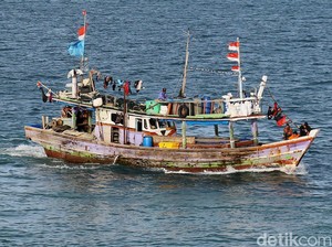 Perahu Terbalik Usai Tabrak Jembatan di India, 10 Penumpang Tewas