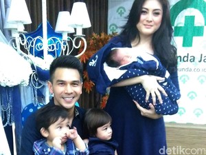 Ini Arti Nama Anak Ketiga Jonathan Frizzy