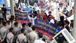 Aksi Demo desak KPK Tahan Ahok