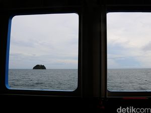 Prancis Selamatkan 100-an Migran yang Coba Berlayar ke Inggris
