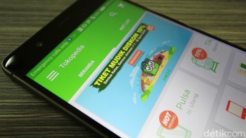 Bulan pertama berdiri, Tokopedia baru berhasil menggaet 509 merchants dengan 4.560 member. Jumlah transaksi yang dibukukan hanya Rp 33 juta. Setahun berdiri, Tokopedia mengalami perkembangan signifikan. Mereka berhasil mengandeng 4.659 merchant dengan 44.785 anggota. Transaksi yang ditorehkan mencapai Rp 5,954 miliar. Foto: detikINET/Irna Prihandini
