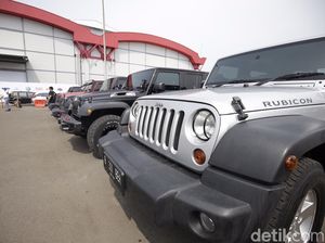 Gagahnya Jeep Wrangler Rubicon yang Finish di Lomba Maraton