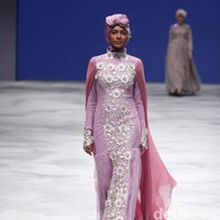 Qonita Gholib Exclusive Bridal Indonesia Fashion Week 2016 at Jakarta Convention Center. Senayan. Jakarta. [Foto: Mohammad Abduh/Wolipop]