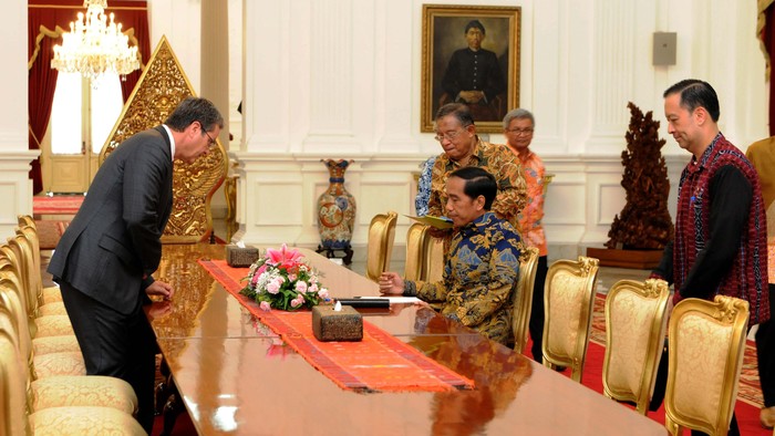 Bertemu Jokowi, Dirjen WTO Bicara e-Commerce dan Lesunya Perdagangan Dunia