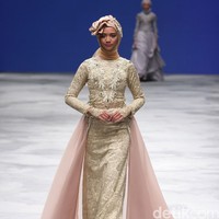 Qonita Gholib Exclusive Bridal Indonesia Fashion Week 2016 at Jakarta Convention Center. Senayan. Jakarta. [Foto: Mohammad Abduh/Wolipop]