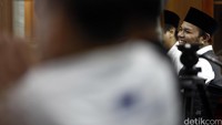 Kader Partai Keadilan Sejahtera ini memilih untuk ikut penjaringan calon Gubernur bersama Partai Demokrat.