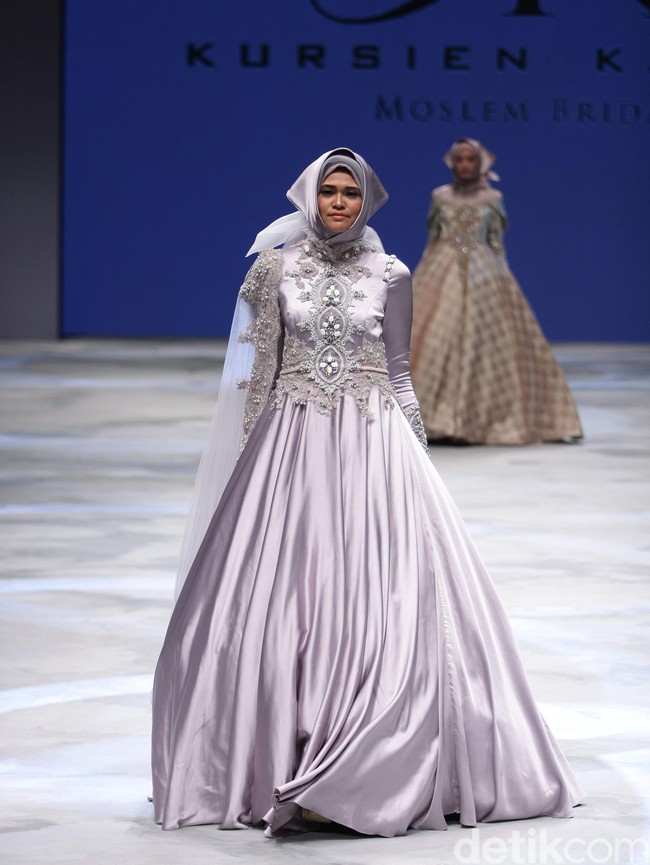 Kursien Karzai Moslem Bridal Indonesia Fashion Week 2016 at Jakarta Convention Center. Senayan. Jakarta. [Foto: Mohammad Abduh/Wolipop]