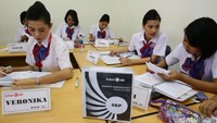 Selain mendapatkan pelajaran skill mereka juga mendapat teori di kelas.