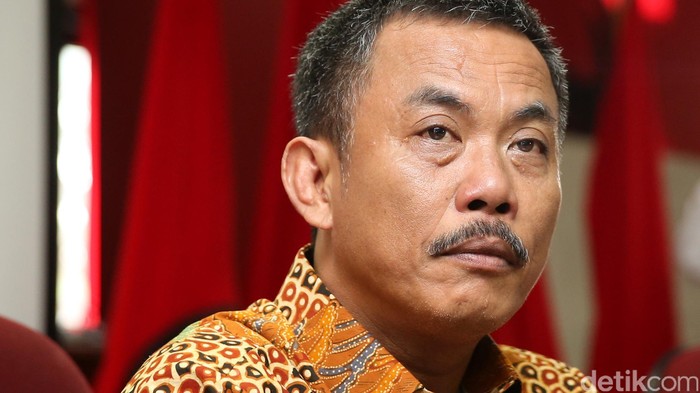 Sekretaris DPD PDIP DKI Jakarta dan Ketua DPRD DKI Jakarta Prasetyo Edi Marsudi di DPD PDIP Jakarta, Jl Tebet Raya, Jakarta Selatan, Kamis (14/4/2016).