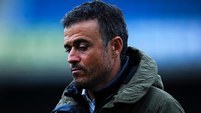 SAN SEBASTIAN, SPAIN - APRIL 09:  Head coach Luis Enrique of FC Barcelona looks on prior to the La Liga match between Real Sociedad de Futbol and FC Barcelona at Estadio Anoeta on April 9, 2016 in San Sebastian, Spain.  (Photo by David Ramos/Getty Images)