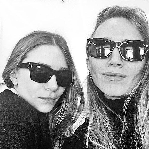 Ashley dan Mary-Kate Olsen selebriti dan desainer kembar