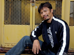Cecep Arif Rahman Sakit, Iko Uwais dan Audy Item Mohon Doa