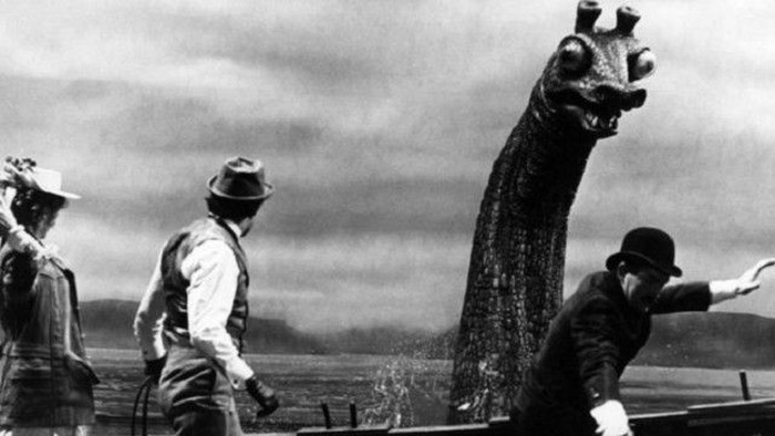 Pemburu Monster Loch Ness Temukan Bangkai Monster di Danau