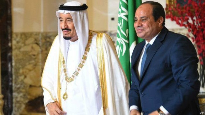 Raja Arab Saudi Perintahkan Polisi Keagamaan untuk Ramah