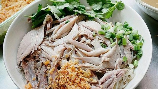 Bihun Bebek yang Gurih Lembut Khas Medan Ada di 4 Tempat Ini