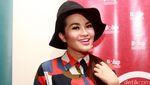 Gaya Fitri Carlina dengan Floppy Hat
