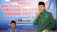 Benny Mokalu menyampaikan sambutanya.